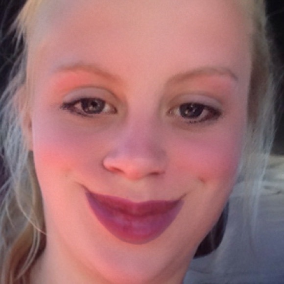 Profile Picture of Tasmyn Ask (@tlaak01) on Poshmark