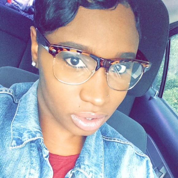Profile Picture of Adrian Garrett (@agarrett22) on Poshmark