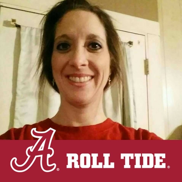 Profile Picture of Bryn Moore (@bamagurlie) on Poshmark