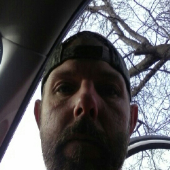 Profile Picture of Richard Mishoe (@mishoe1974) on Poshmark