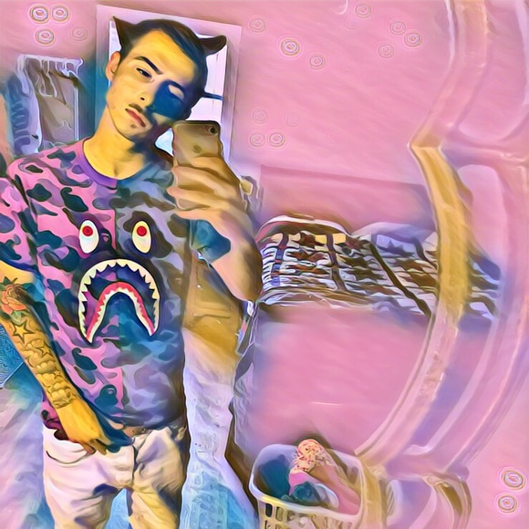 Profile Picture of Joseph Bennett (@josephb18) on Poshmark