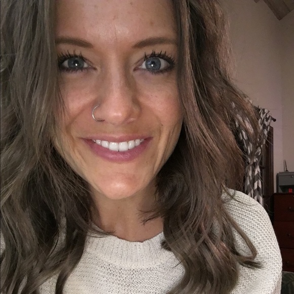 Profile Picture of Tiffany Hakala (@t_rkh) on Poshmark