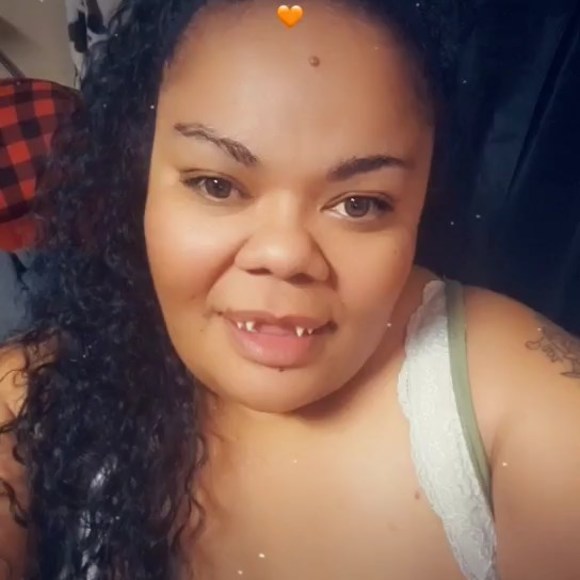 Profile Picture of Michelle Lee (@michellepugh708) on Poshmark
