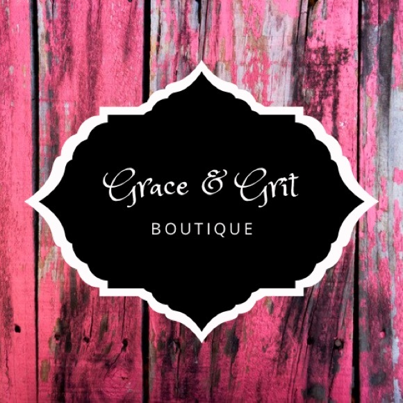 Profile Picture of Holly Fenoglio (@gracengrit) on Poshmark