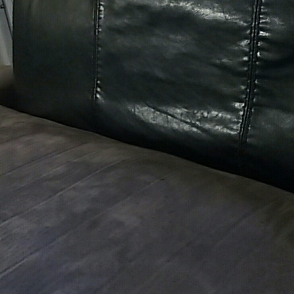 Profile Picture of David Mendoza (@dmpiano1234) on Poshmark