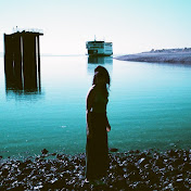 Profile Picture of Cleo Barnett (@cleobarnett) on Youtube