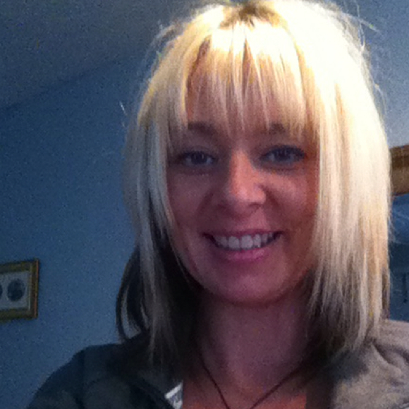 Profile Picture of Kim Duff (@kimduff) on Poshmark