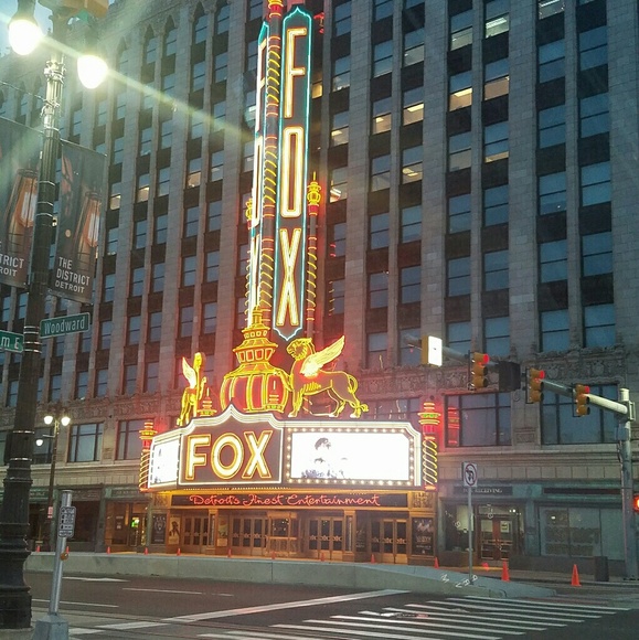 Profile Picture of Lewis Moore (@yng_fresh2def) on Poshmark