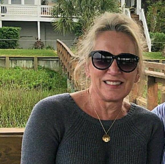 Profile Picture of Paula Cates (@catesa17) on Poshmark