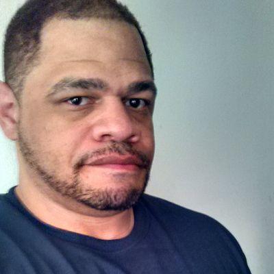 Profile Picture of Robert Earley (@rearley3) on Twitter