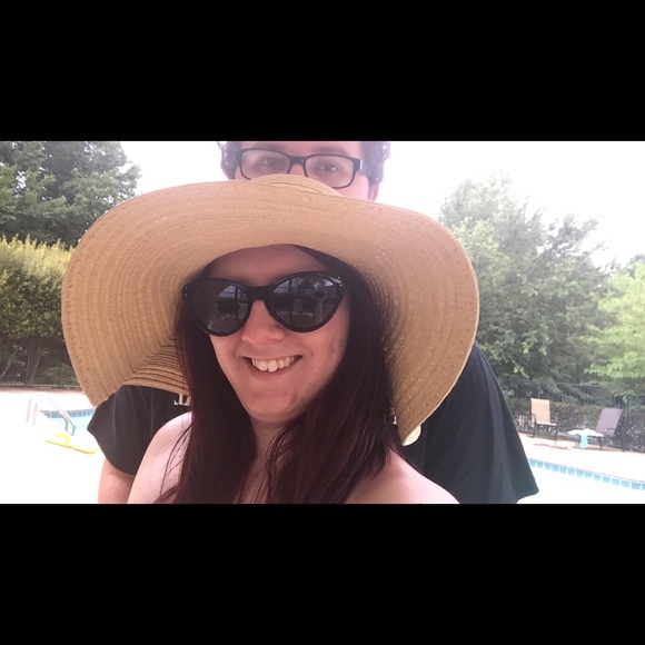 Profile Picture of Danielle Mcbride (@danibobani1408) on Poshmark