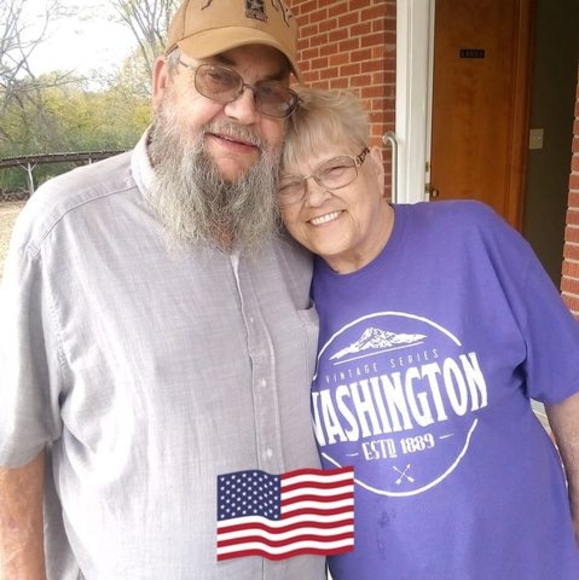 Profile Picture of Pamela Lovett (@pamlovett4907) on Poshmark