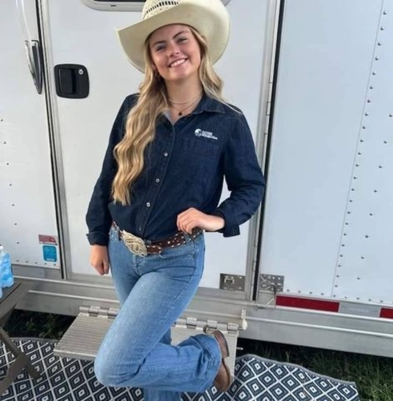 Profile Picture of Lorene Crow (@lorenecrow) on Poshmark