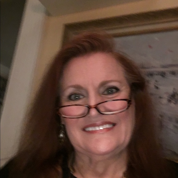 Profile Picture of Chris Casteel (@ckc1113290) on Poshmark