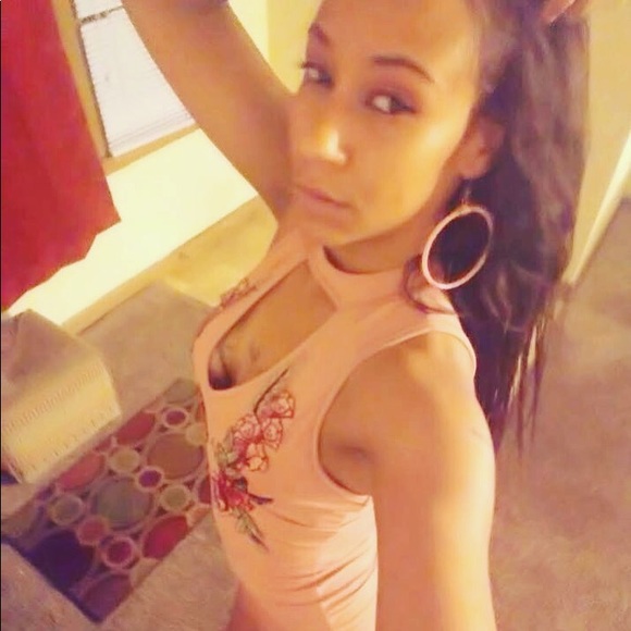 Profile Picture of Ladetra Dotts (@desirebabie) on Poshmark