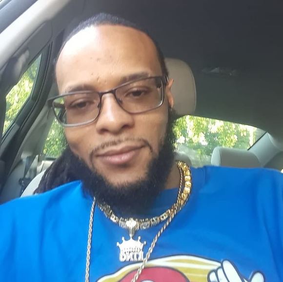 Profile Picture of Jerry Humphrey (@jkng230) on Poshmark