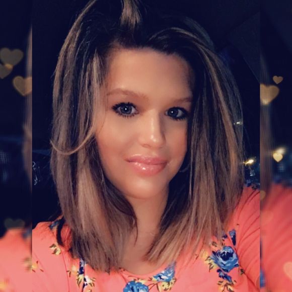 Profile Picture of Marcie Sharpton (@marcie5098) on Poshmark