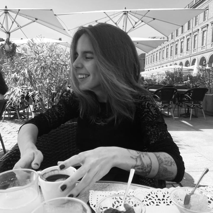 Profile Picture of Laura (@lauraadbs_) on Tiktok