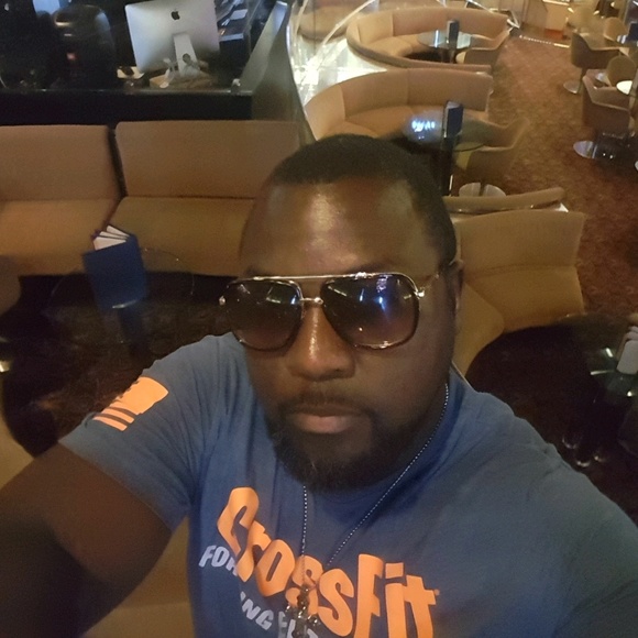Profile Picture of Thurston Miles (@4777miles) on Poshmark