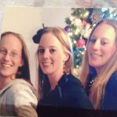 Profile Picture of Lisa Michelle Shipe (@kitten8238) on Twitter