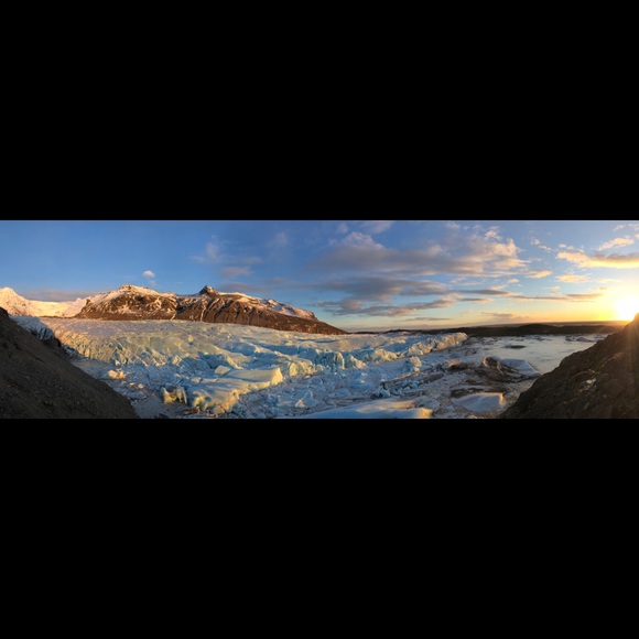 Profile Picture of Adelfa Castcastillo (@adelfac) on Poshmark