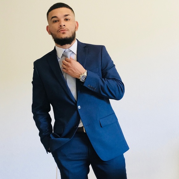 Profile Picture of Will Gonzalez (@willgonzalez555) on Poshmark