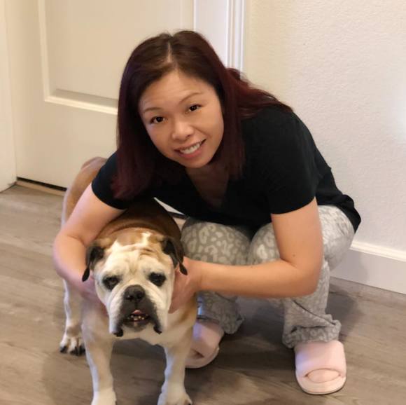 Profile Picture of Maki Ohlandt (@mohlandt) on Poshmark