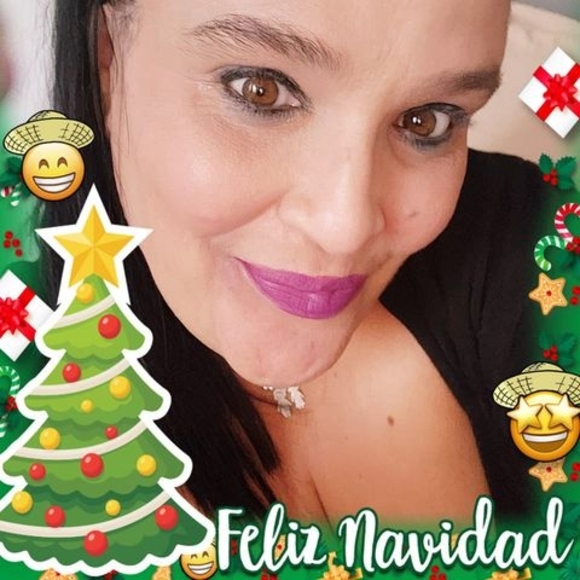 Profile Picture of Pamela Refalo (@pamlovesnails44) on Poshmark