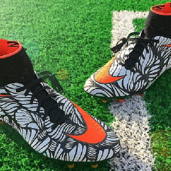 Profile Picture of Joshua Nino (@joshuanino11) on Poshmark