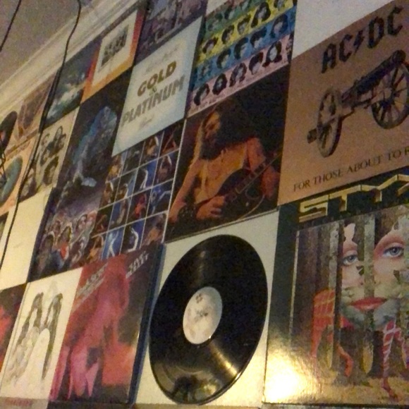 Profile Picture of Will Bradley (@willbradley) on Poshmark