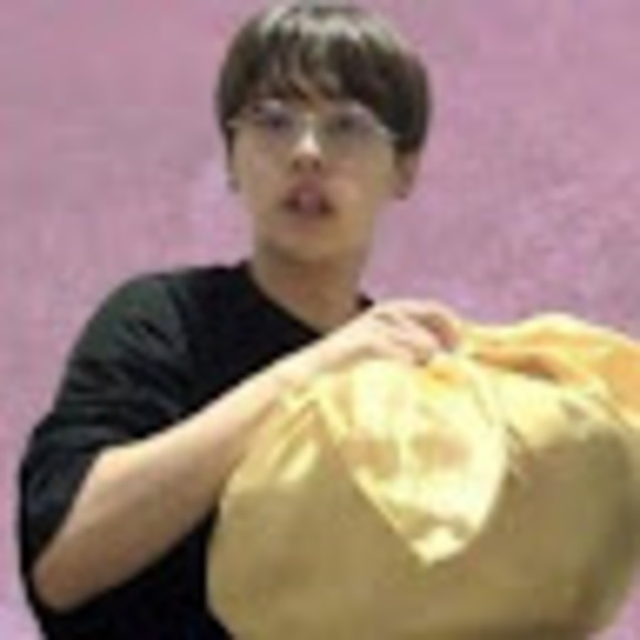 Profile Picture of •minho & His bundles• (@alliahm17) on Poshmark