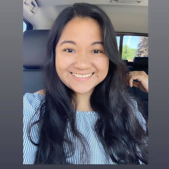 Profile Picture of Maria richelle Cook (@marichellecook) on Poshmark
