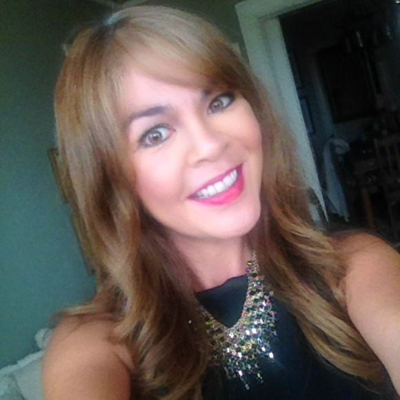 Profile Picture of Shay Bakstad (@shaybakstad) on Poshmark