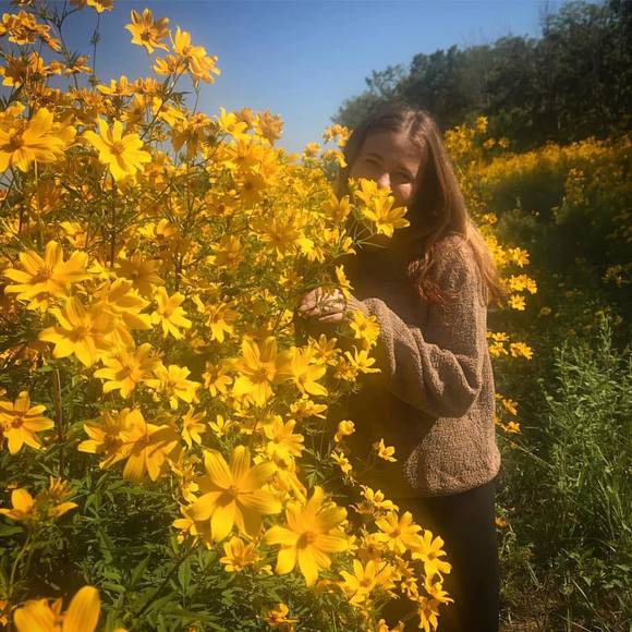 Profile Picture of Peg Cetera (@oogabooga285) on Poshmark