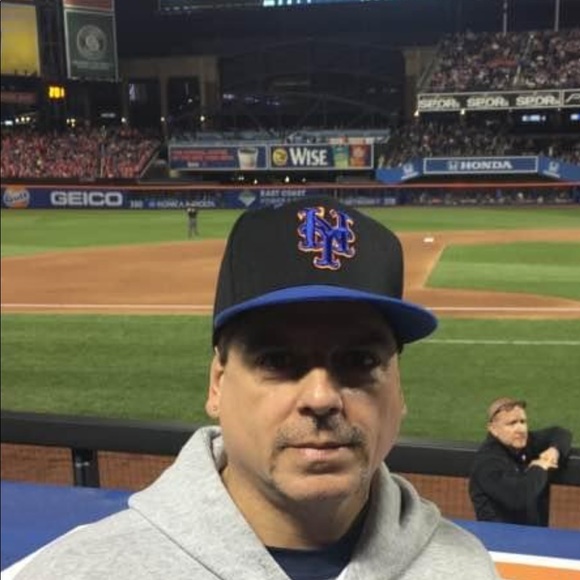 Profile Picture of Jorell Morales (@jorell_morales) on Poshmark