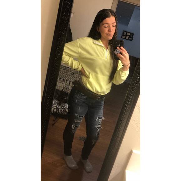 Profile Picture of Bethanie Pascarella (@babklp1030) on Poshmark