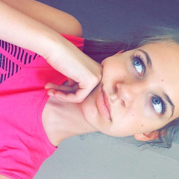 Profile Picture of Anna Seider (@annaseider) on Poshmark