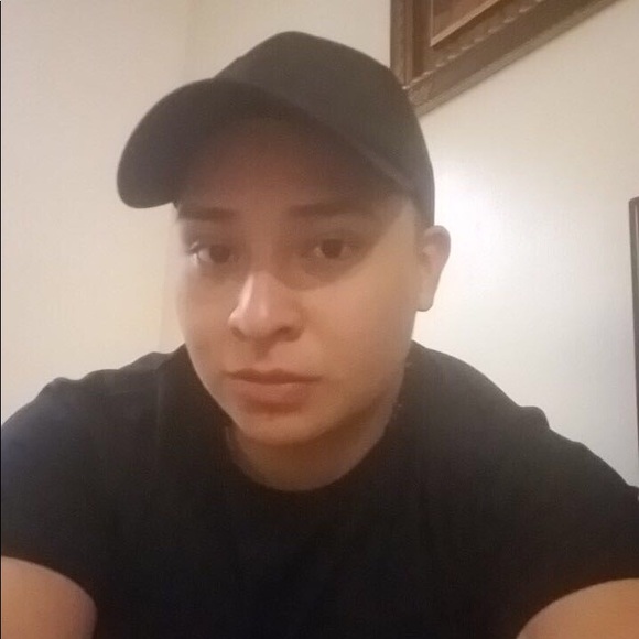 Profile Picture of John Toalongo (@jstoalongo) on Poshmark