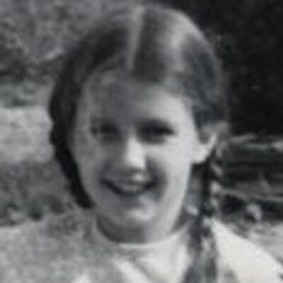 Profile Picture of Jeanne Roberts (@LAartLIBN) on Twitter