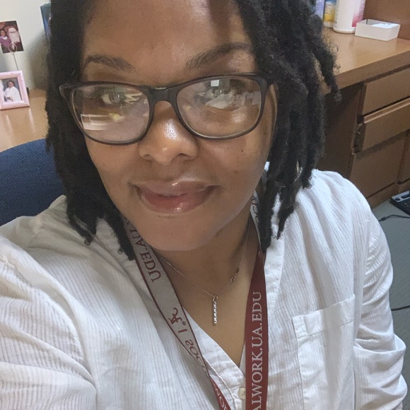 Profile Picture of Constance Phillips (@kyralm1) on Poshmark