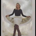 Profile Picture of Elizabeth-Anne👑 (@elizabethannebroadbent) on Instagram