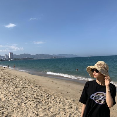 Profile Picture of JASMINE JIANG (@JASMINEJIANG15) on Twitter