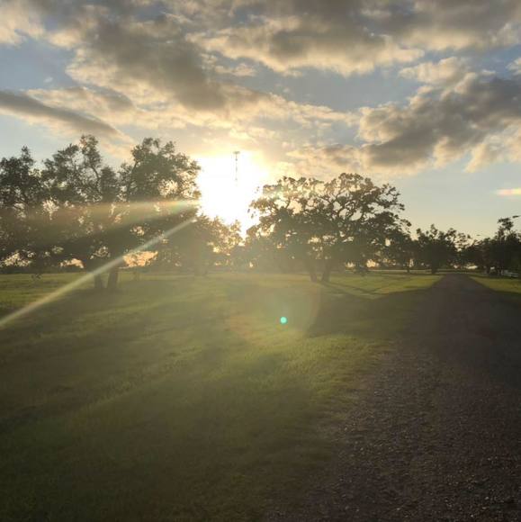 Profile Picture of Dillon Bailey (@dillonbailey) on Poshmark