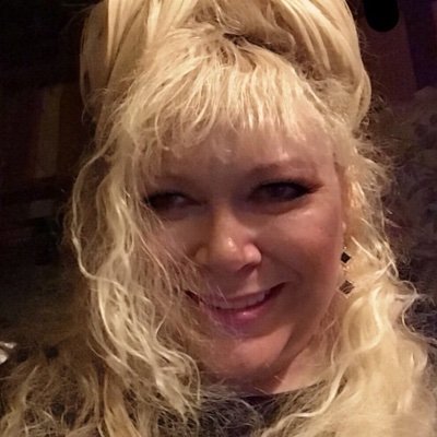 Profile Photo of Bridget (STEPHEN KING MUGS)  💗Cali Girl (@SKmugsBybridget) on Twitter