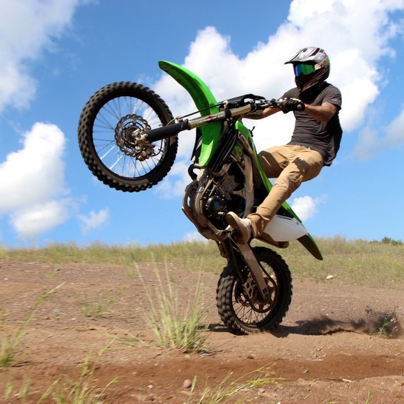 Profile Picture of Terry Clark (@clarkterry218) on Poshmark