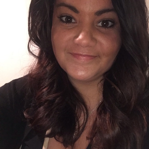 Patrice Cardile - Poshmark Profile Picture of Patrice Cardile (@fashfrwd673) on Poshmark