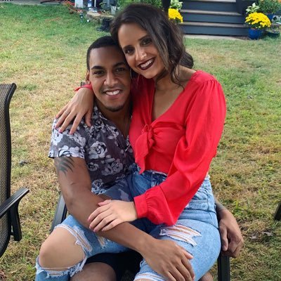 Profile Picture of Frisky Phyllis (@TaylorHynes) on Twitter