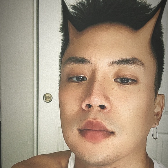 Profile Picture of Paul Kim (@paul72893) on Poshmark