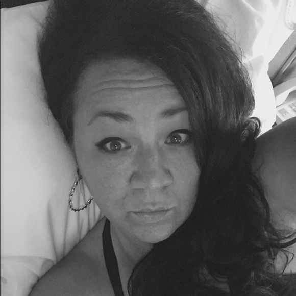 Profile Picture of Misty Irick (@misskat77) on Poshmark