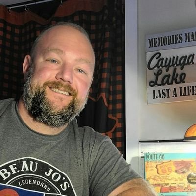 Profile Picture of Bryan Farr (@Weatherbear20) on Twitter